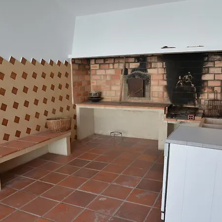 Montejunto Eden Holiday home *