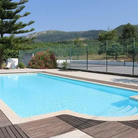 Holiday home Montejunto Eden *